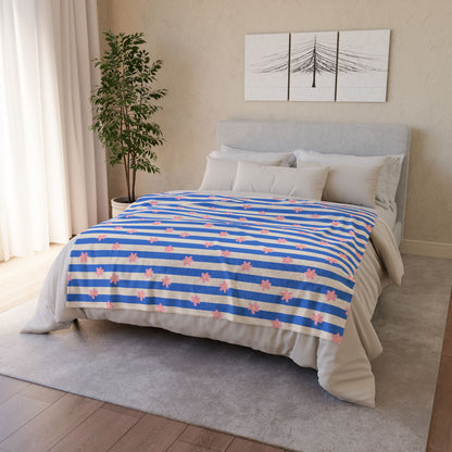 Pushing Daisies Throw Blanket
