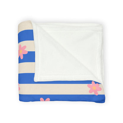 Pushing Daisies Throw Blanket