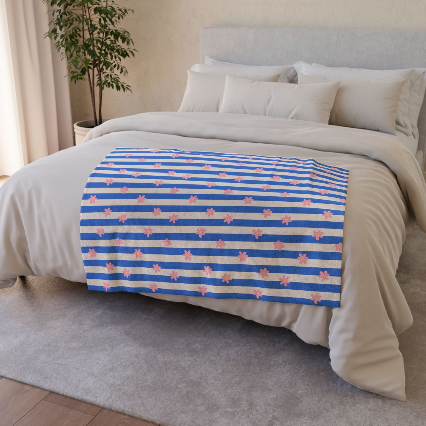 Pushing Daisies Throw Blanket