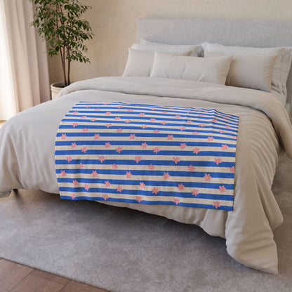Pushing Daisies Throw Blanket
